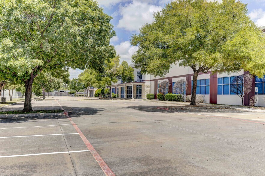 More Photos Of 9100 Hwy 290 E, Austin Research And Development For Sale