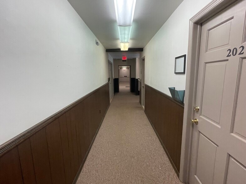 More Photos Of 51 US 206, Augusta Light Manufacturing For Lease