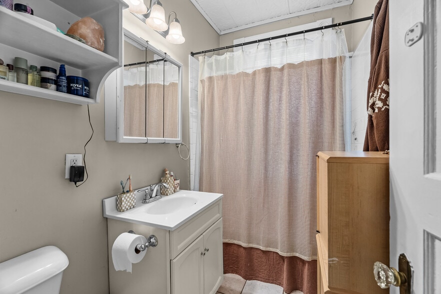 More Photos Of 606 Dayton Ave, Saint Paul Apartments For Sale