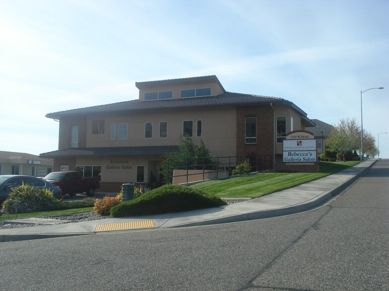 More Photos Of 7139 W Hood Pl, Kennewick Office For Lease