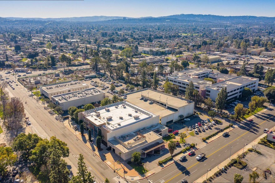 More Photos Of 1530 W West Covina Pky, West Covina Health Club For Lease