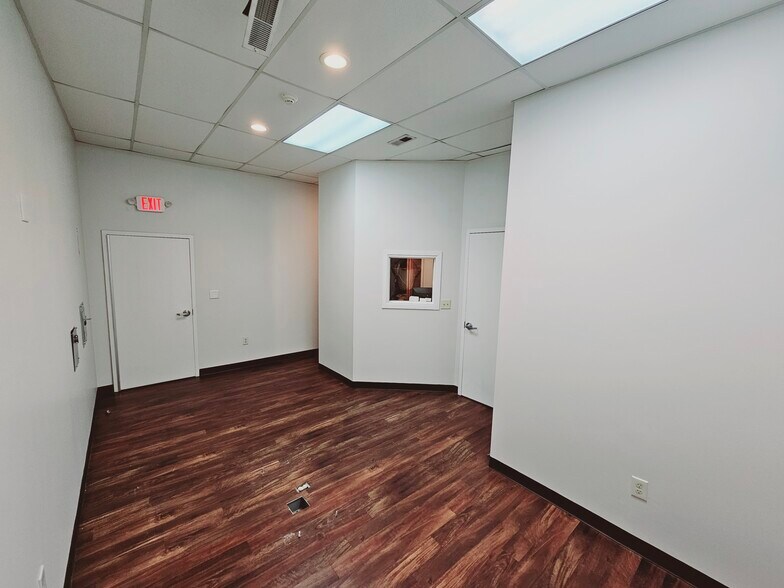More Photos Of 3801-3807 Bergenline Ave, Union City Storefront Retail Office For Lease