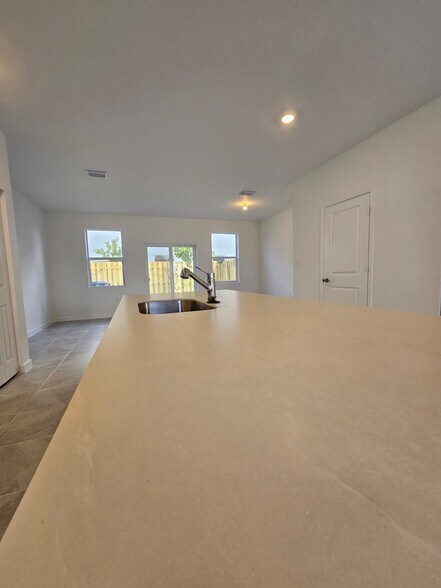 More Photos Of 1148 SE 2nd St, Homestead Apartments For Sale