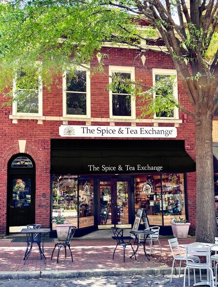 More Photos Of 135 W Main St, Spartanburg Storefront Retail Residential For Sale