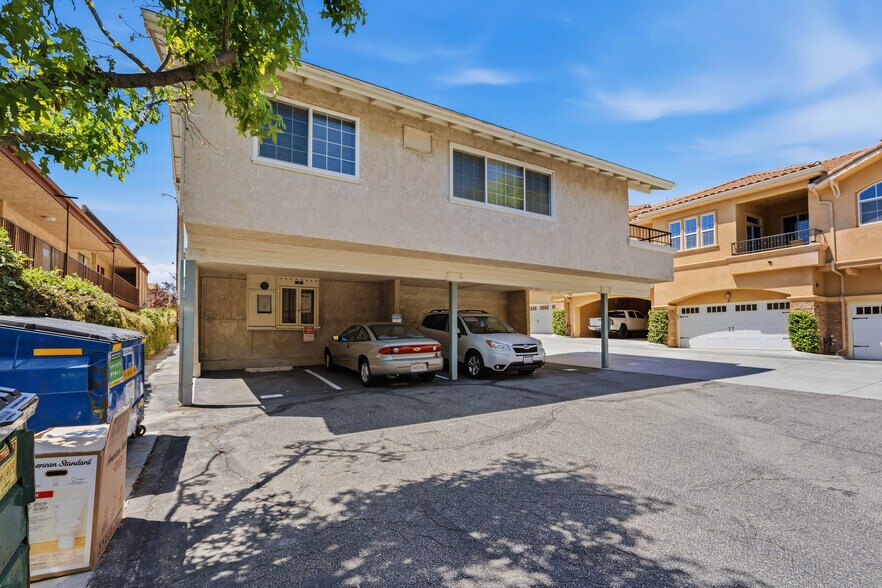 More Photos Of 5302-5304 Colodny Dr, Agoura Hills Apartments For Sale