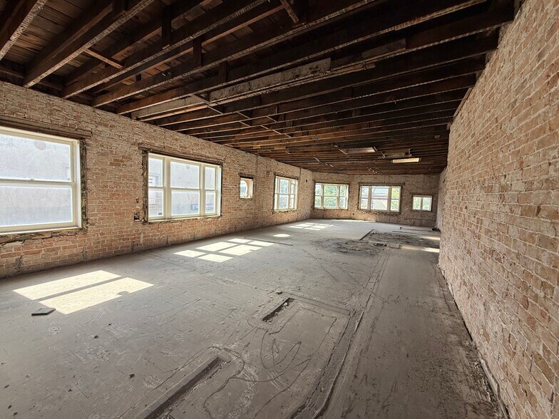More Photos Of 7665 Main St, Midvale Loft Creative Space For Sale