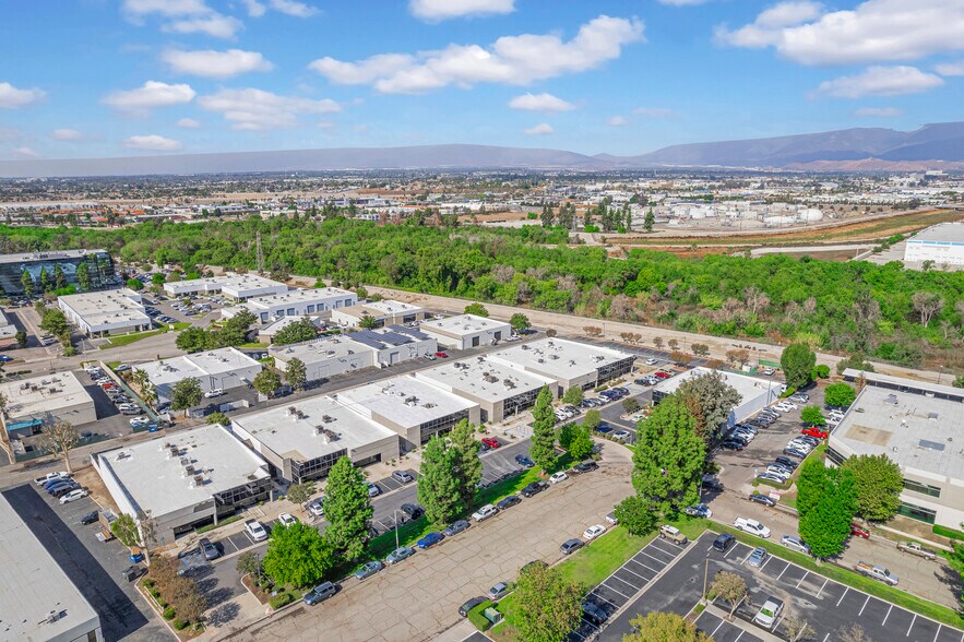 More Photos Of 1836 Commercenter Cir, San Bernardino Warehouse For Lease