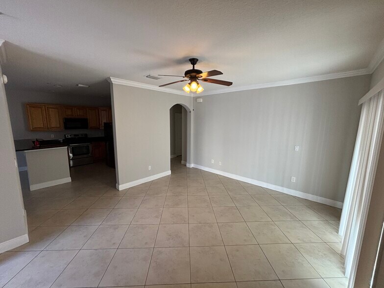 More Photos Of 3701-3729 S Lake Orlando Pky, Orlando Apartments For Sale