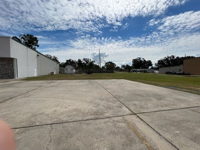 More Photos Of 3001 New Highway 51, La Place Religious Facility For Lease