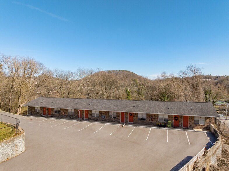 More Photos Of 300 W Midvale Ave, Chattanooga Apartments For Sale