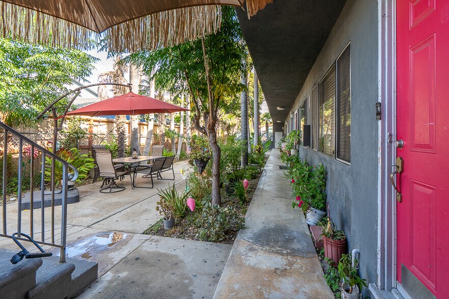 More Photos Of 1056 E 6th St, Long Beach Apartments For Sale