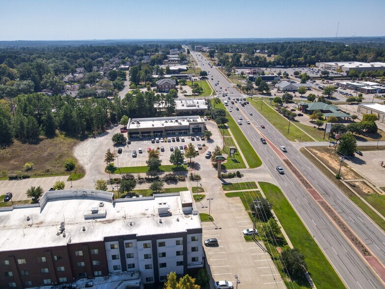 More Photos Of 7484 S Broadway Ave, Tyler Unknown For Lease