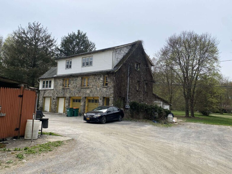 More Photos Of 531 Creek Rd, Poughkeepsie Apartments For Sale