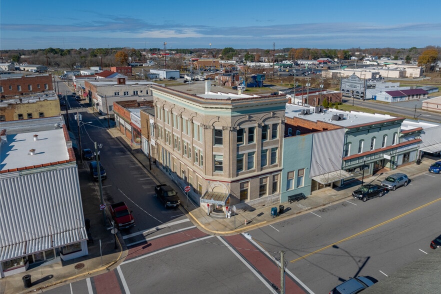 More Photos Of 401 Halifax St, Emporia Office For Sale