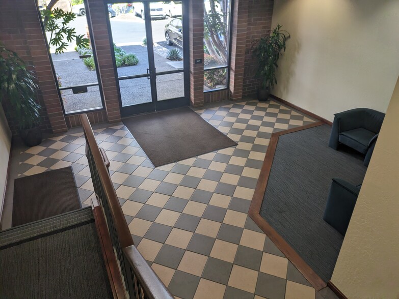 More Photos Of 133 Mission St, Santa Cruz Medical For Lease