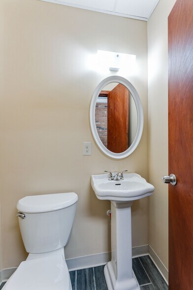 More Photos Of 6501 E Livingston Ave, Reynoldsburg Medical For Lease