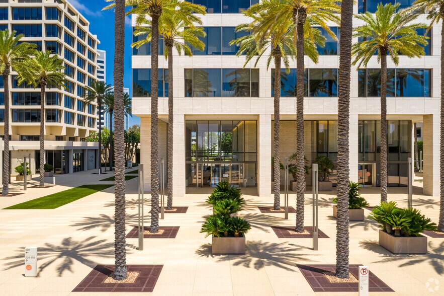 More Photos Of 520 Newport Center Dr, Newport Beach Office For Lease
