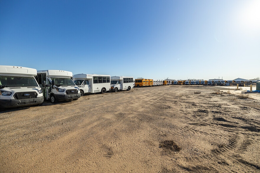 More Photos Of 130 E 10th Ave, South Hutchinson Industrial For Sale