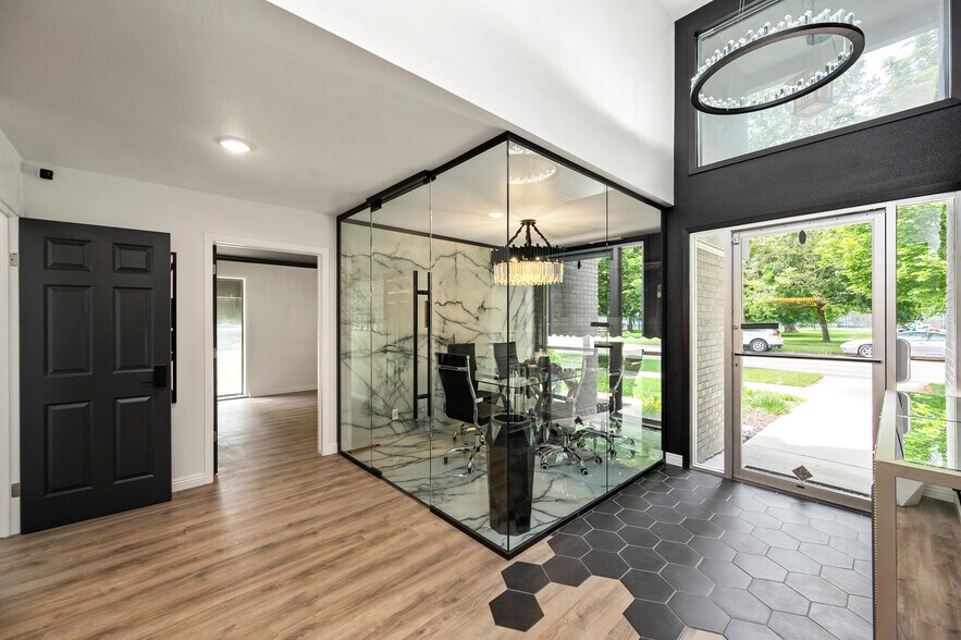 More Photos Of 200 N 23rd St, Boise Office For Sale