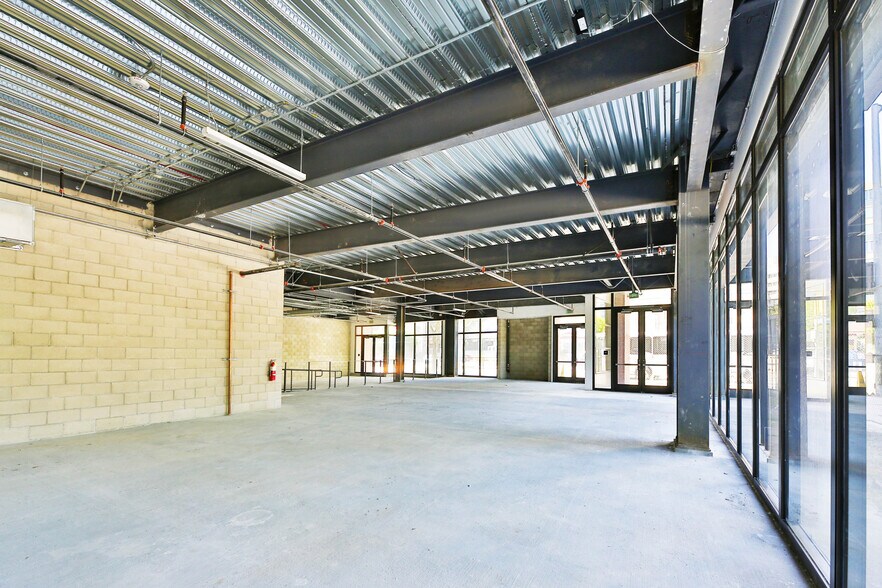 More Photos Of 900 Gayley Ave, Los Angeles Office For Sale