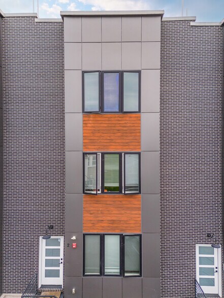 More Photos Of 85 E Sharpnack St, Philadelphia Apartments For Sale