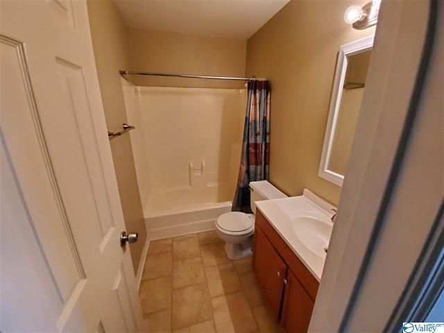 More Photos Of 2706 Lantern Walk, Huntsville Apartments For Sale