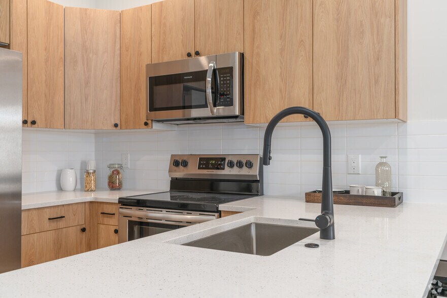 More Photos Of 234 W Chelten Ave, Philadelphia Apartments For Sale