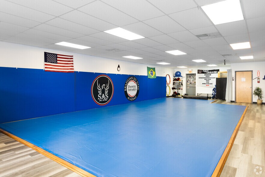 More Photos Of 2897-2919 New Brooklyn Erial Rd, Sicklerville Freestanding For Sale