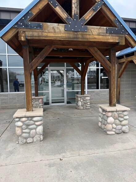 Primary Photo Of 1300 24th St W, Billings Storefront For Lease