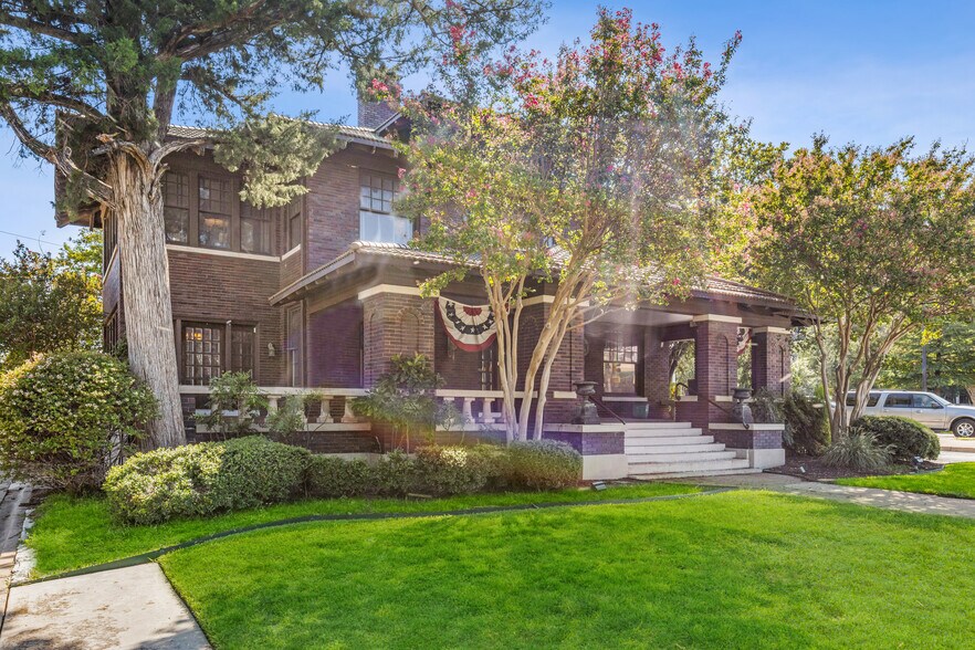 More Photos Of 1119 Pennsylvania Ave, Fort Worth Loft Creative Space For Sale