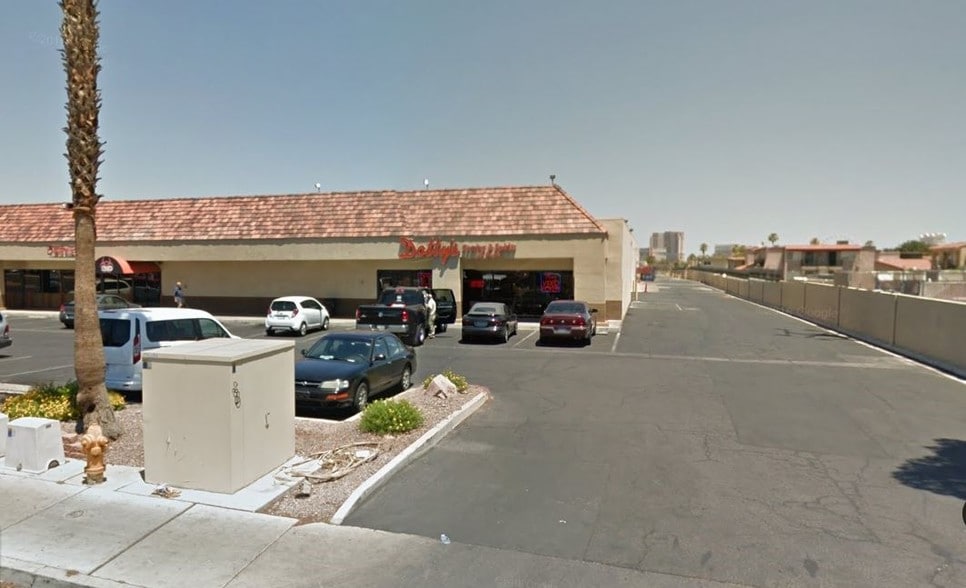 More Photos Of 4821 Spring Mountain Rd, Las Vegas Storefront For Lease