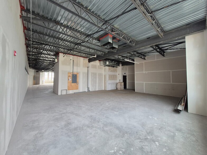 More Photos Of 470 Mistatim Way NW, Edmonton Storefront Retail Office For Lease