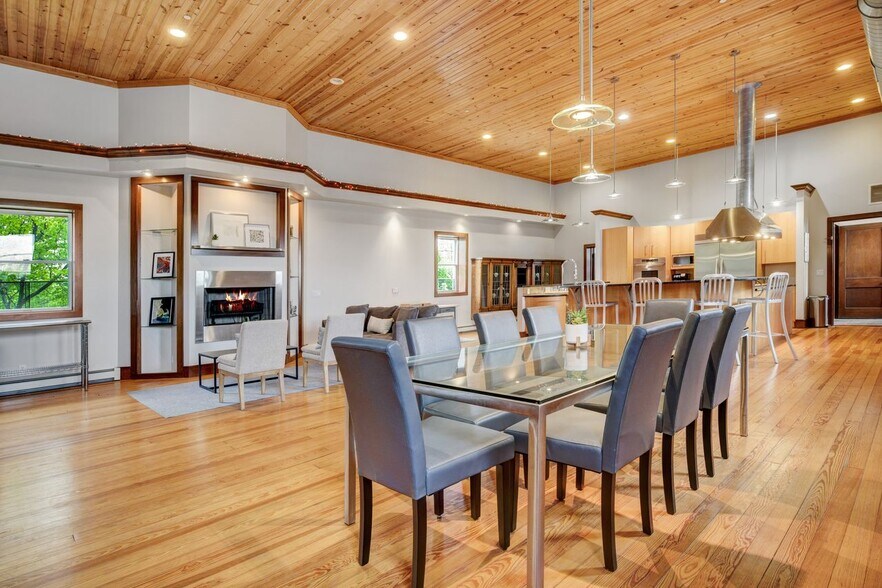 More Photos Of 116 S Jackson St, Spring Lake Storefront Retail Residential For Sale