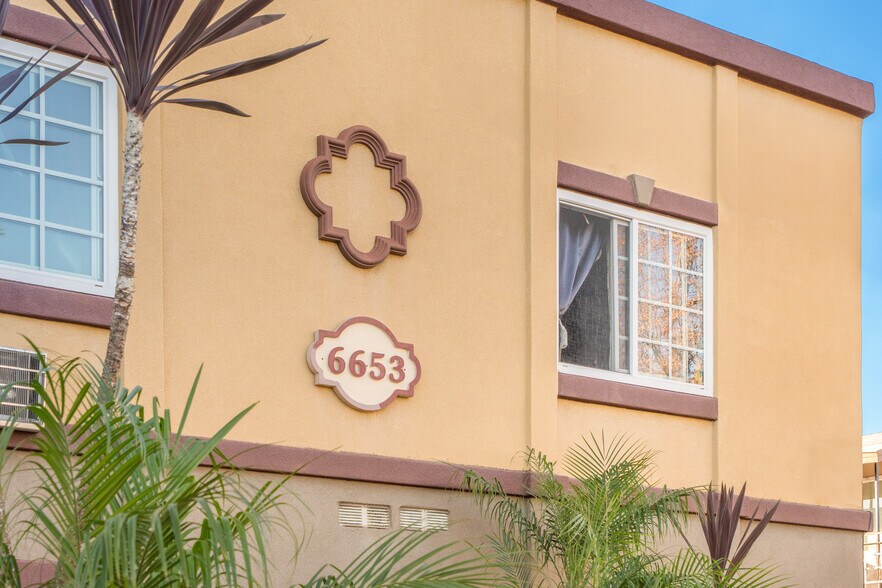 More Photos Of 6653 Darby Ave, Reseda Apartments For Sale
