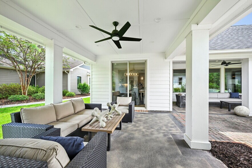 More Photos Of 27735 James Chapel Rd N, Holden Office For Sale