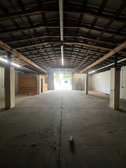 More Photos Of 130 Arlington Rd S, Jacksonville Flex For Lease