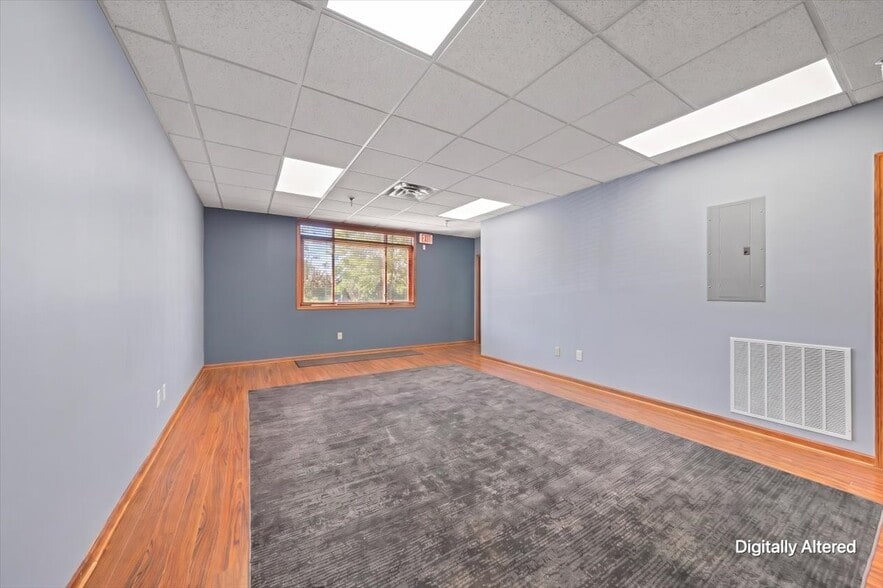 More Photos Of 11979 Cr-11, Burnsville Office For Sale