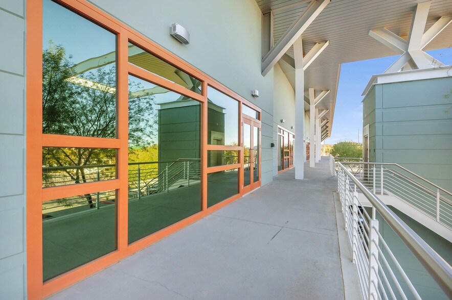 More Photos Of 1825 W Knudsen Dr, Phoenix Airplane Hangar For Sale