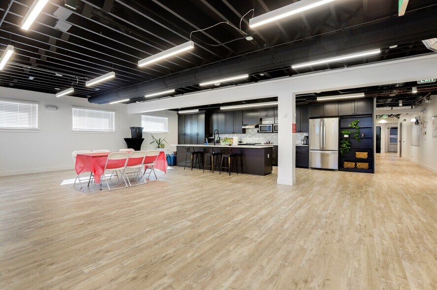 More Photos Of 4260 E Evans Ave, Denver Office For Sale