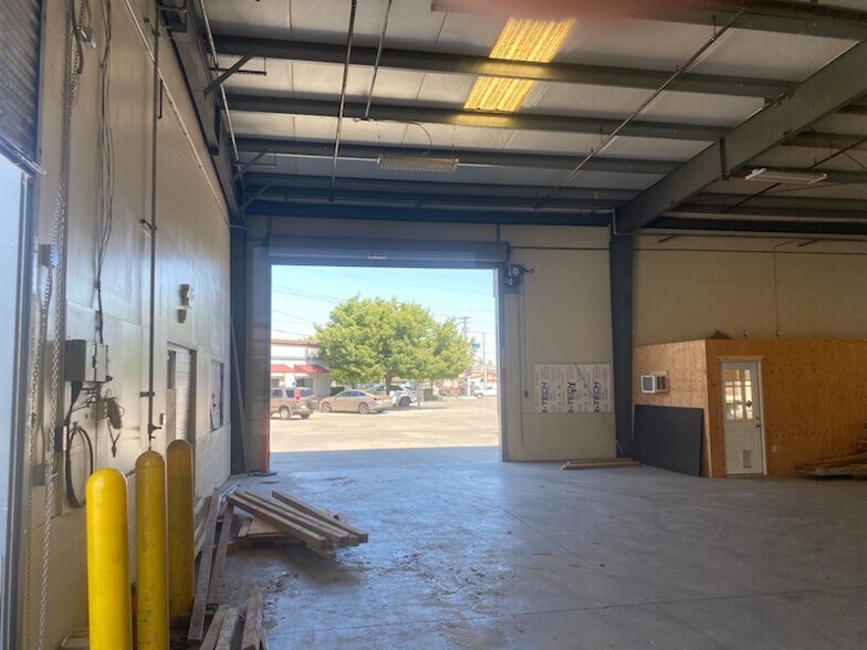 More Photos Of 1190-1200 Lander Ave, Turlock Warehouse For Lease