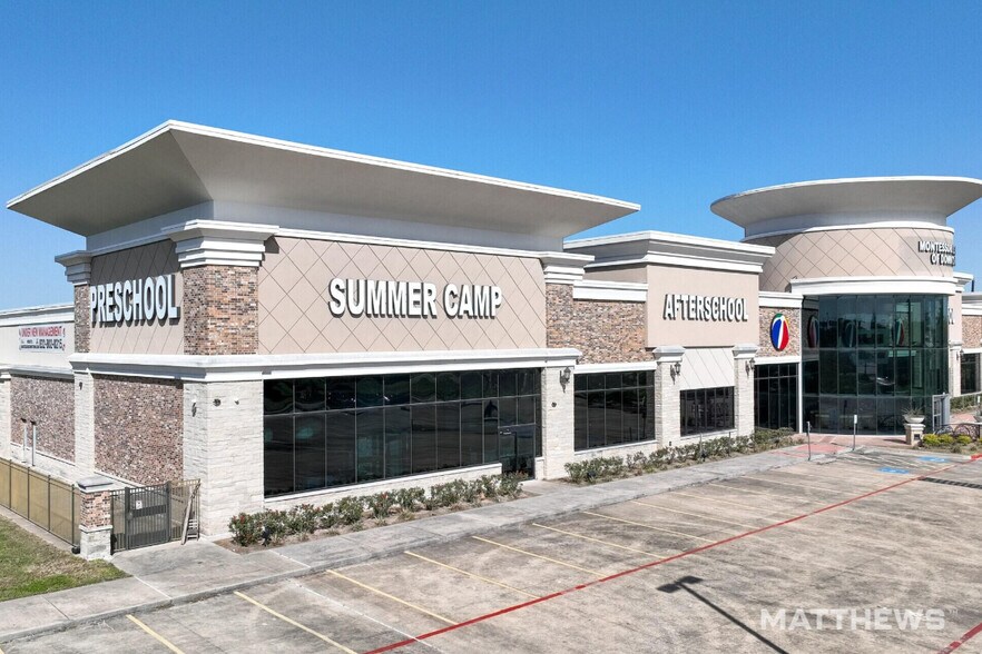 Primary Photo Of 6025 Highway 6 N, Houston Daycare Center For Lease