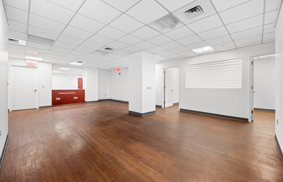More Photos Of 820 Second Ave, New York Medical For Lease