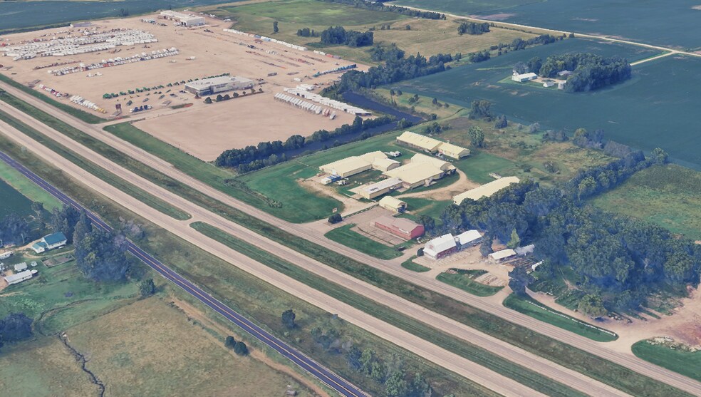 More Photos Of 6150 W Frontage Rd, Medford Warehouse For Sale