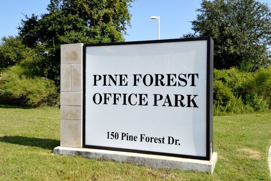 More Photos Of 150 Pine Forest Dr, Shenandoah Medical For Lease