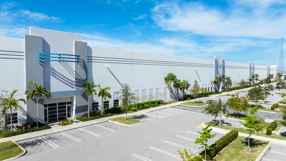 More Photos Of 1240-1270 NE 48th St, Pompano Beach Unknown For Lease