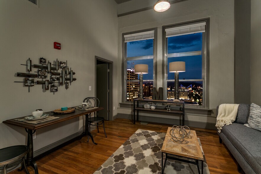 More Photos Of 721 Broad St, Chattanooga Apartments For Sale