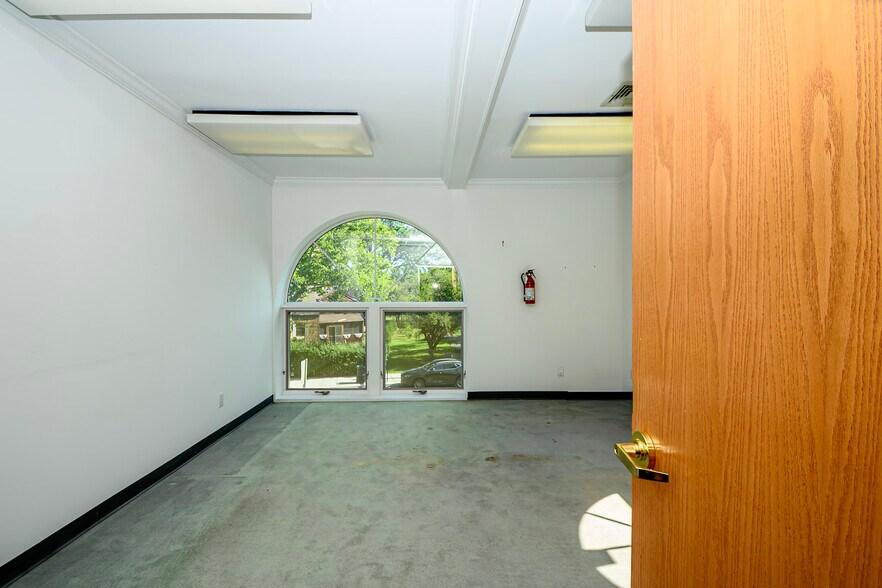 More Photos Of 213 Chestnut St, Nutley Office For Sale