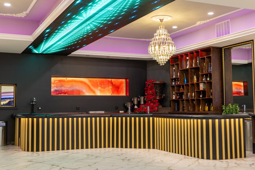 More Photos Of 2154 Bridge St, Philadelphia General Retail For Sale