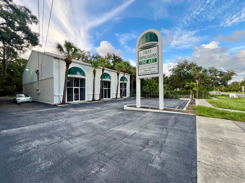 More Photos Of 3625 Alt 19, Palm Harbor Storefront Retail Office For Sale