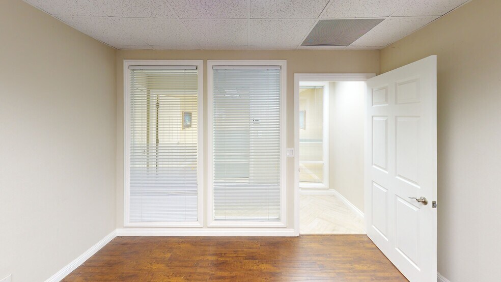 More Photos Of 2900 Bristol St, Costa Mesa Loft Creative Space For Sale